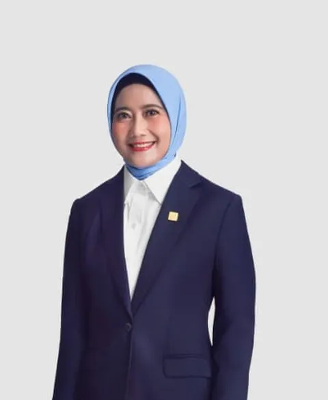Potret Emma Sri Martini