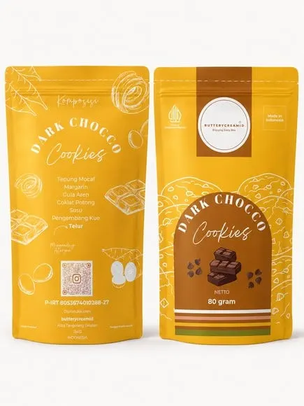 Kemasan pouch kuning Dark Chocco Cookies 80 gram, tampak depan dan belakang